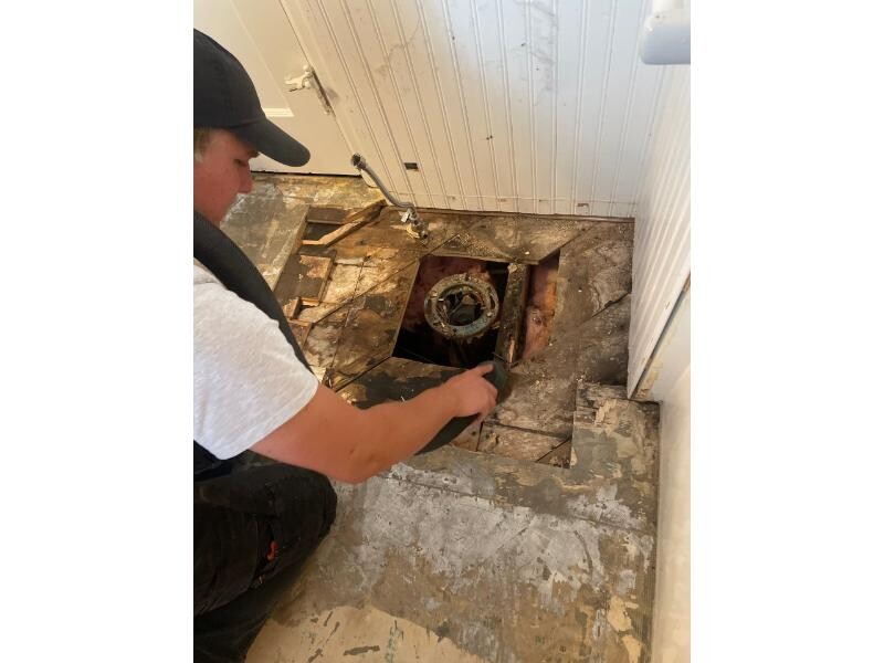 man checking for mold inspection