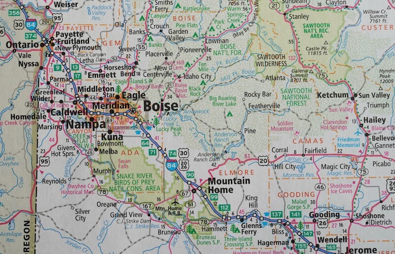 Map showing the section of Idaho with Boise and Nampa from a road atlas.