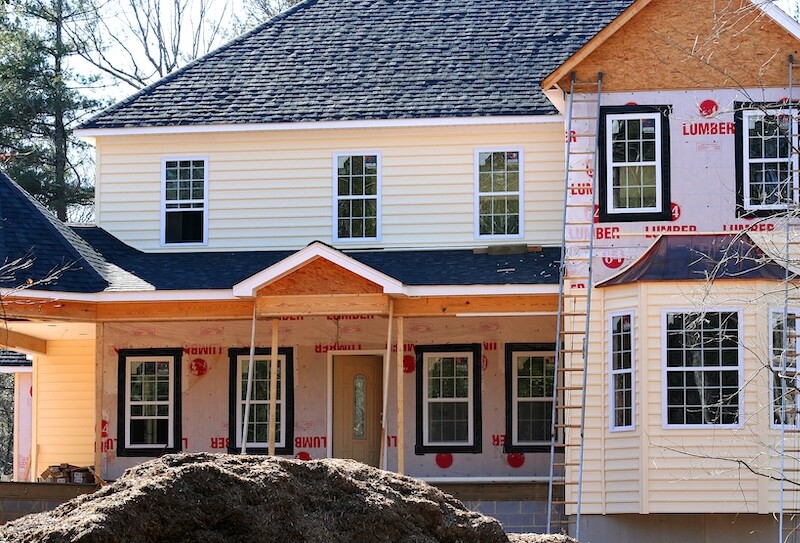 Installing Siding Mildew